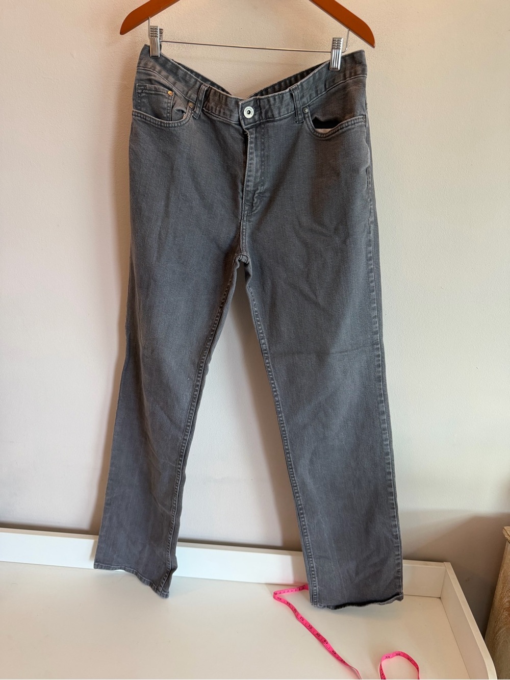 Men's Gray Straight-Leg Jeans 36 Calvin Klein